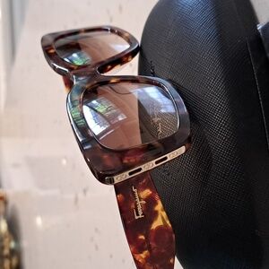 NWT Salvatore Ferragamo sunglasses